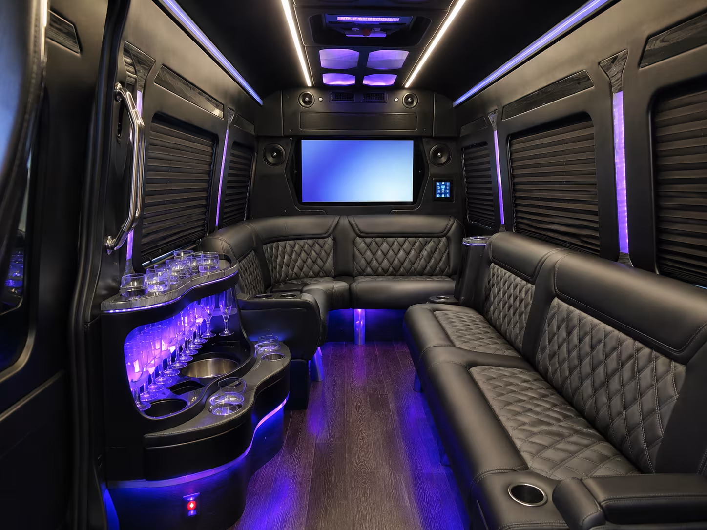 hotel to venue shuttle buses for torrance corporate groups