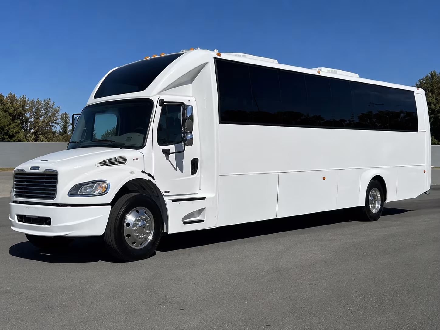 la area sporting events torrance party bus rental