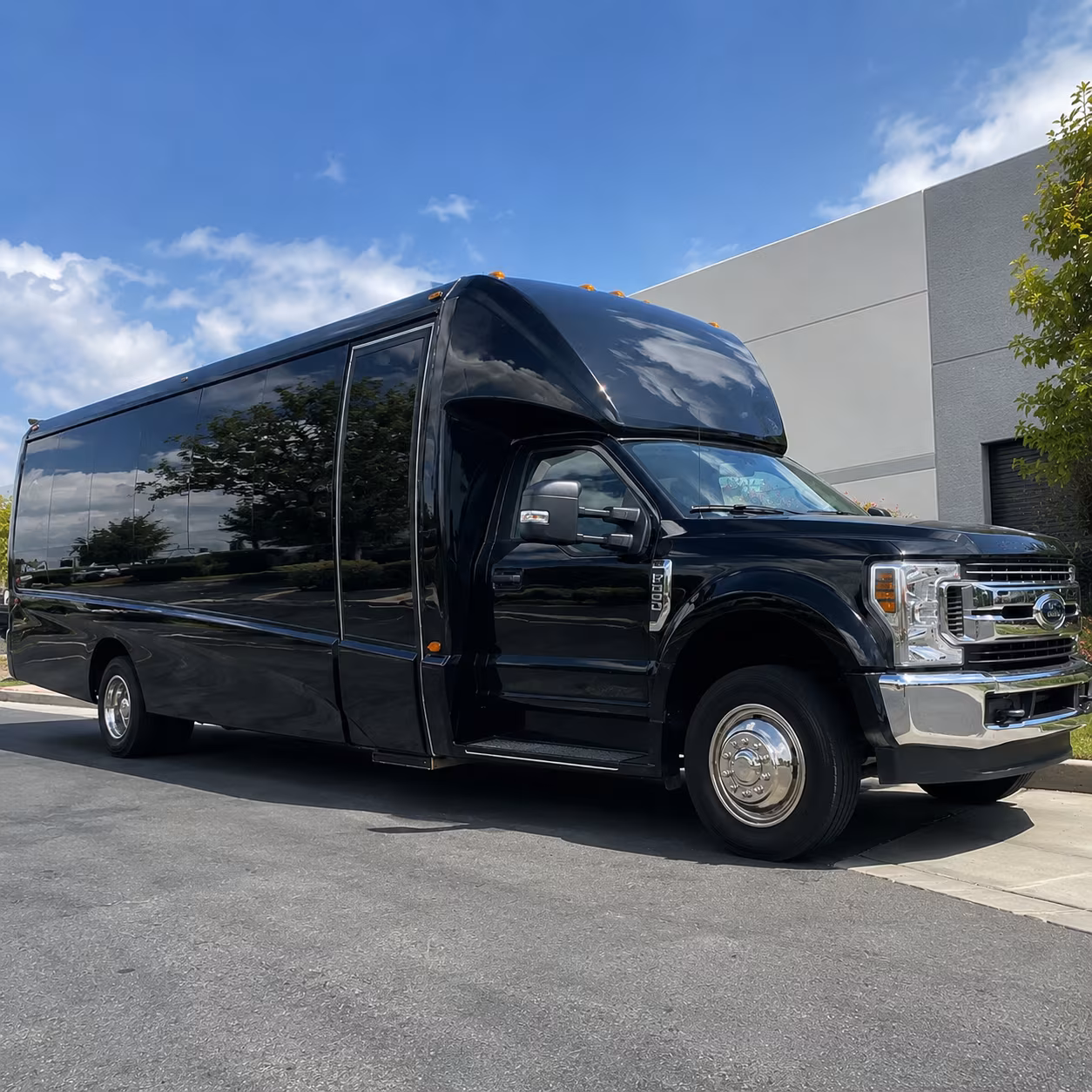 minibuses for torrance prom groups who want comfort on the way there